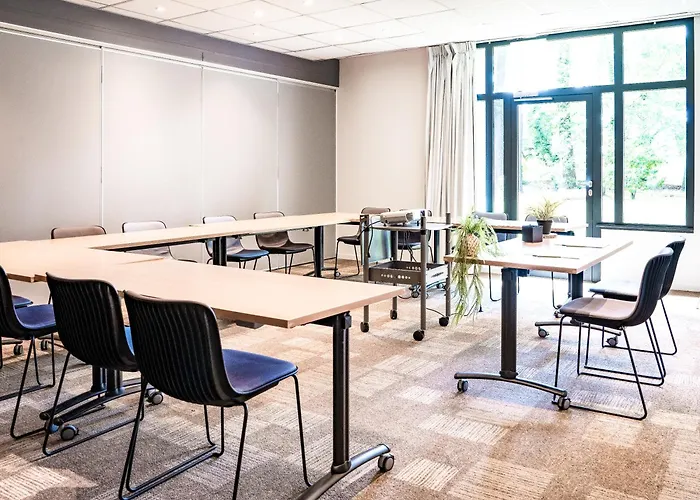 Ibis Arcachon De Buch Отель