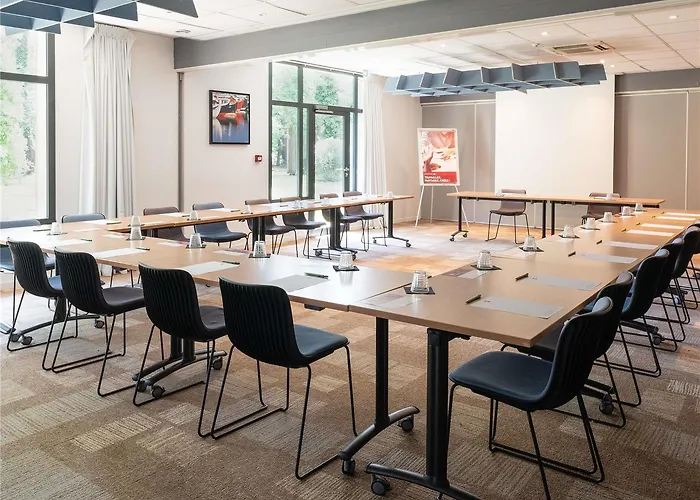 Ibis Arcachon De Buch Отель