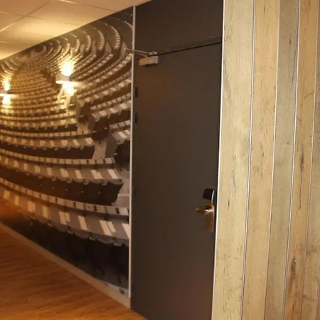 Hotel Ibis Arcachon De Buch 3*